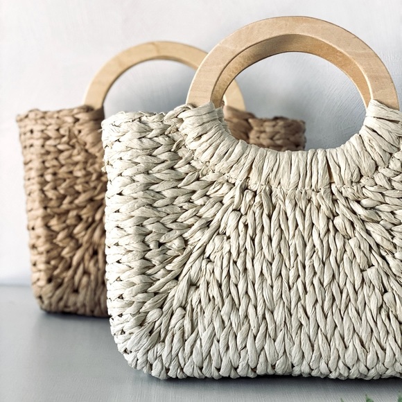 Perfect Summer Tote - Picture 3 of 9